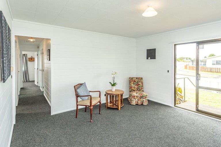 Photo of property in 7 Tainui Street, Castlecliff, Whanganui, 4501