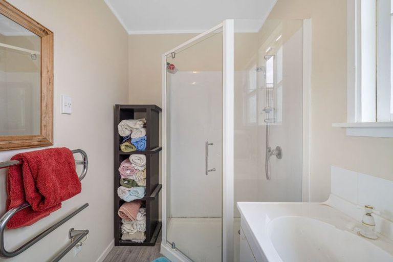 Photo of property in 18 Wembley Place, Whanganui East, Whanganui, 4500