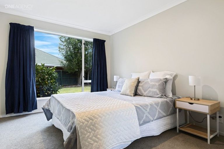 Photo of property in 24 Carmana Gardens, Rangiora, 7400