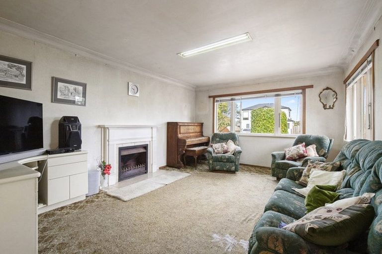 Photo of property in 9 Bunnythorpe Road, Papakura, 2110