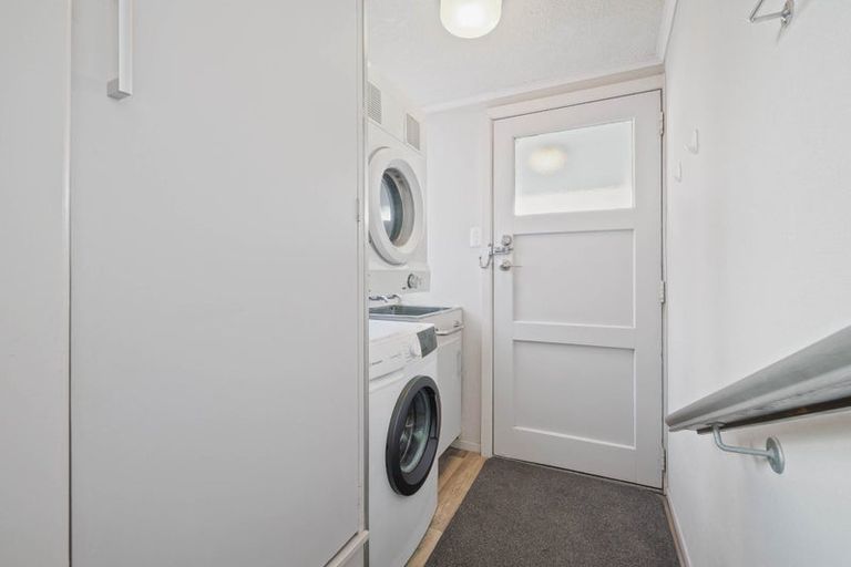 Photo of property in 1/18 Toru Street, Te Atatu Peninsula, Auckland, 0610