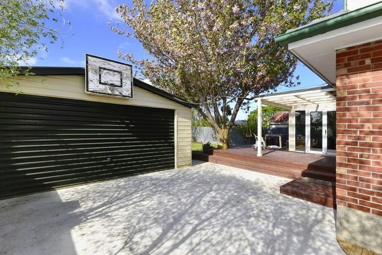 Photo of property in 6 Merton Place, Bryndwr, Christchurch, 8053