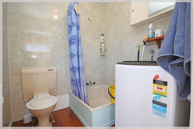 Photo of property in 9 Dewe Terrace, Foxton Beach, Foxton, 4815