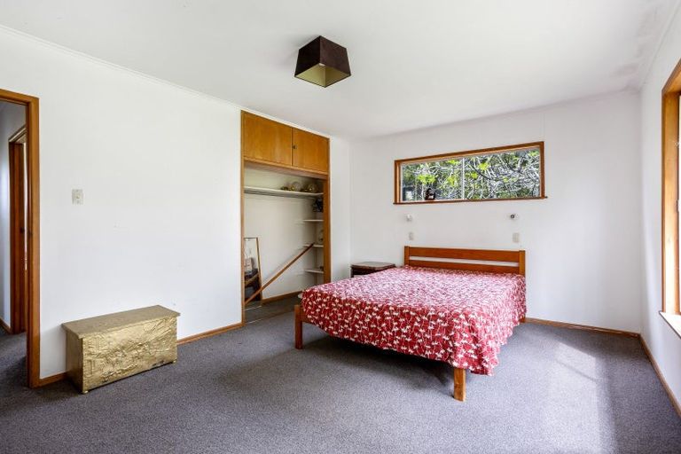 Photo of property in 276 Boord Crescent, Kumeu, 0891