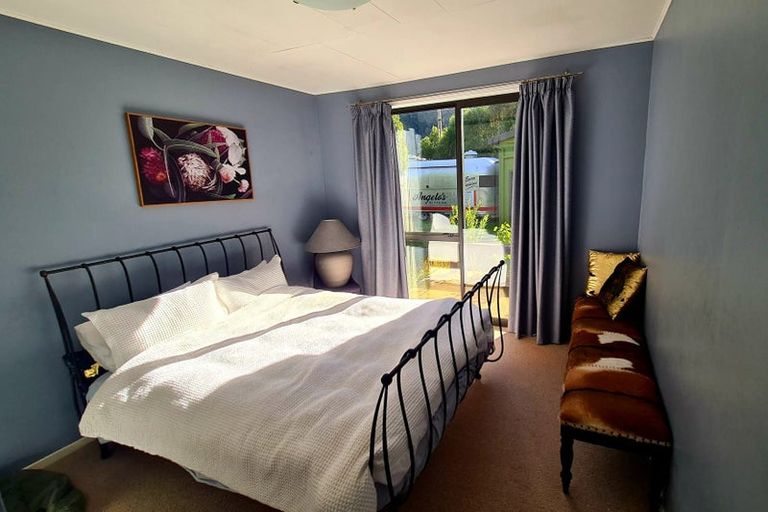 Photo of property in 157 Kent Street, Kingston, Athol, 9793