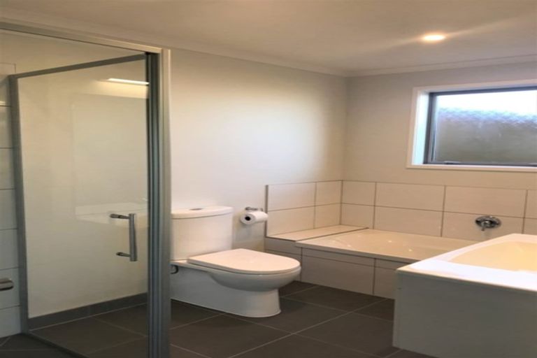 Photo of property in 20 Raithburn Terrace, Pokeno, 2402