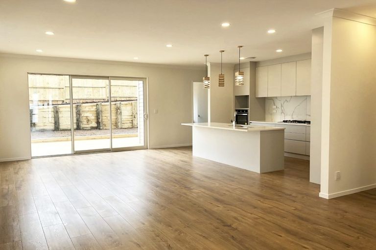 Photo of property in 38 Hangahai Road, Flat Bush, Auckland, 2019