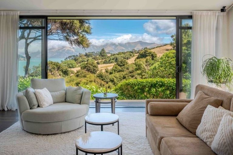 Photo of property in 6890 Christchurch Akaroa Road, Takamatua, 7581