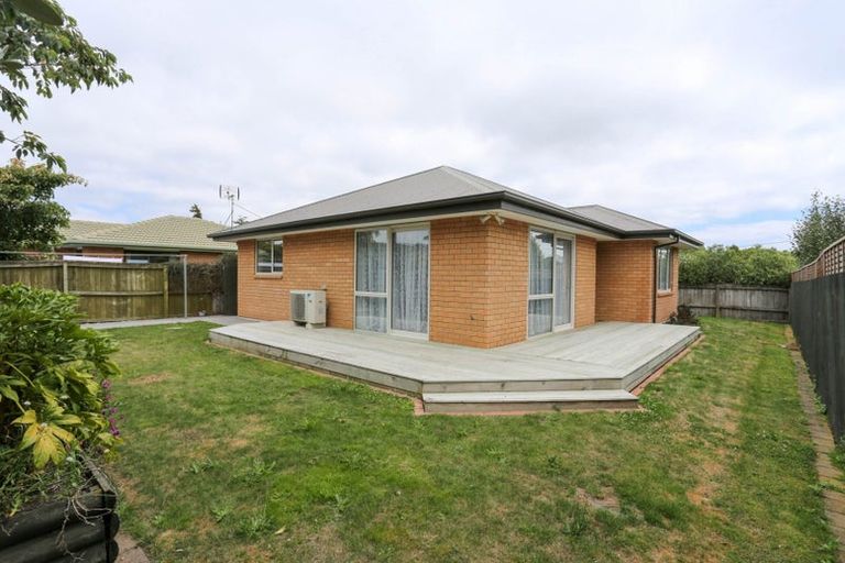 Photo of property in 2/72a Burwood Road, Burwood, Christchurch, 8083