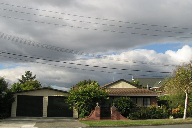 Photo of property in 2b Terminus Street, Silverstream, Upper Hutt, 5019