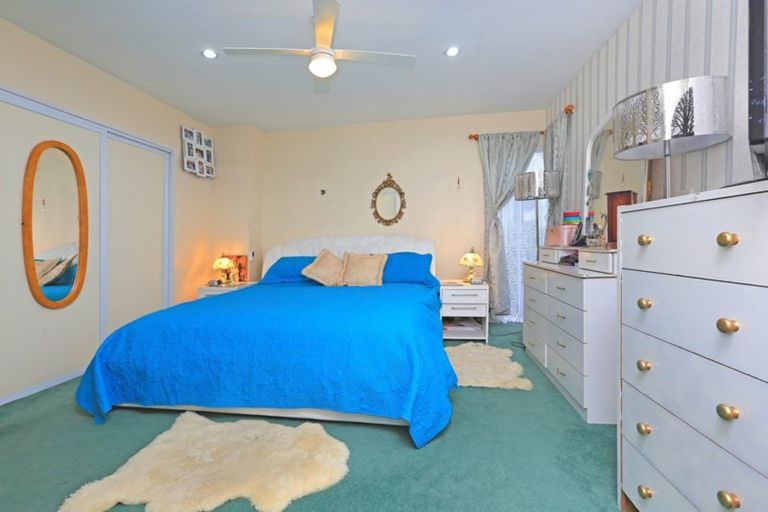 Photo of property in 2/2 Red Road, Red Hill, Papakura, 2110