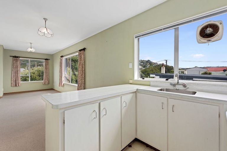 Photo of property in 8/218 Onepu Road, Lyall Bay, Wellington, 6022