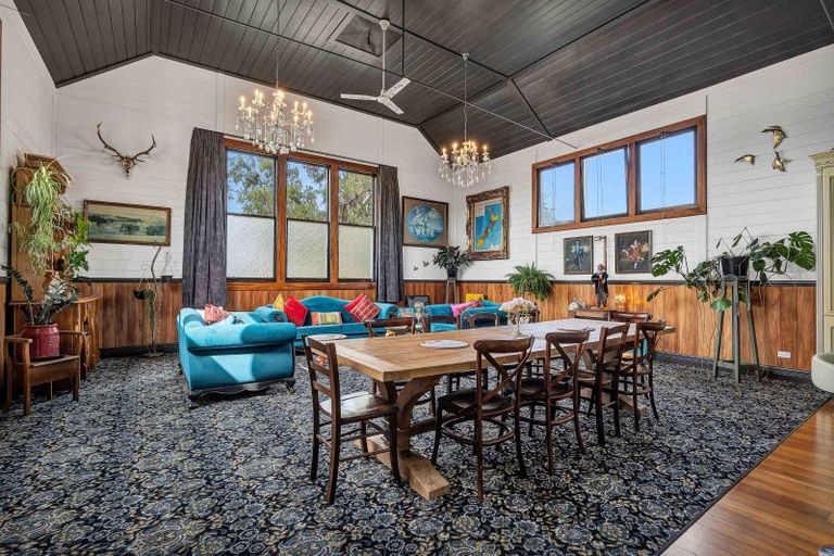 Photo of property in 105 High Street South, Eltham, 4322