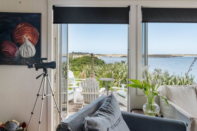 Photo of property in 40 Tuakau Bridge-port Waikato Road, Port Waikato, Tuakau, 2695