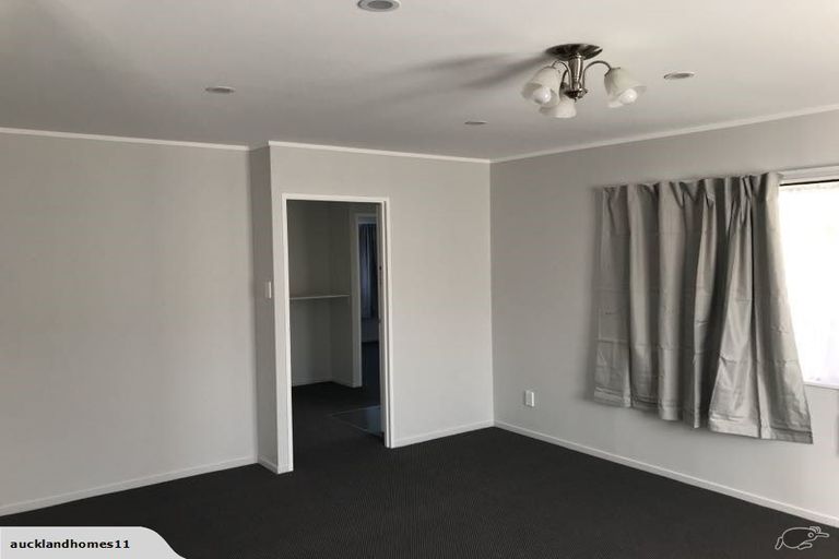 Photo of property in 23 Addison Drive, Glendene, Auckland, 0602