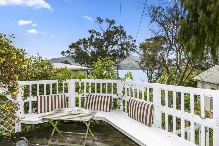 Photo of property in 27 Marine Parade, Macandrew Bay, Dunedin, 9014