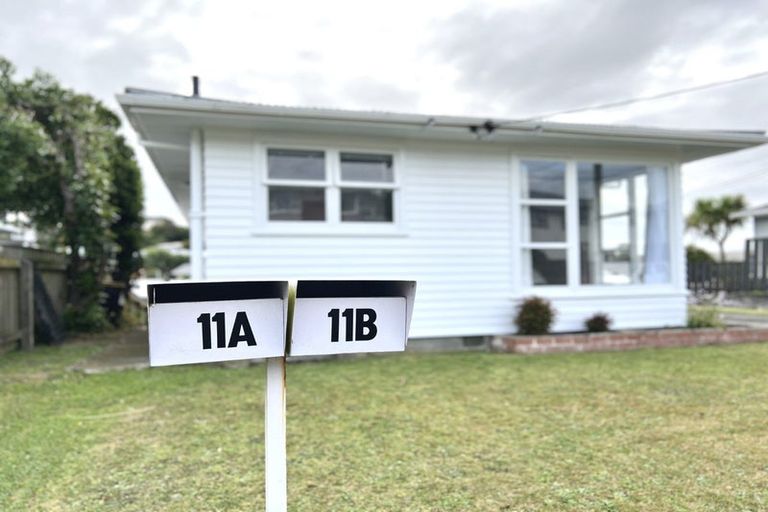 Photo of property in 11a Oswald Crescent, Paparangi, Wellington, 6037