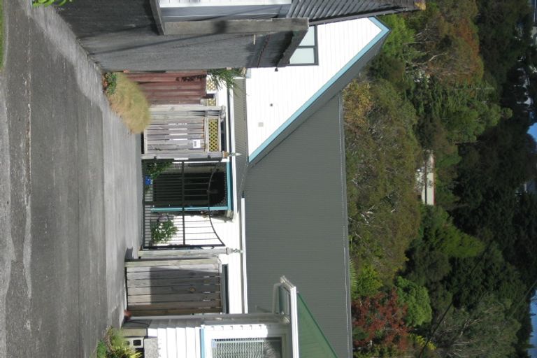 Photo of property in 7a Heretaunga Square, Silverstream, Upper Hutt, 5019