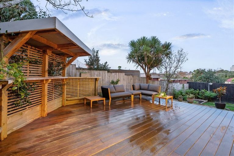 Photo of property in 2/11 Nile Road, Milford, Auckland, 0620