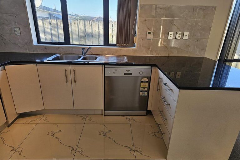 Photo of property in 12a John Street, Mangere East, Auckland, 2024