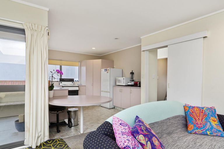 Photo of property in 3a Valley Road, Mount Maunganui, 3116