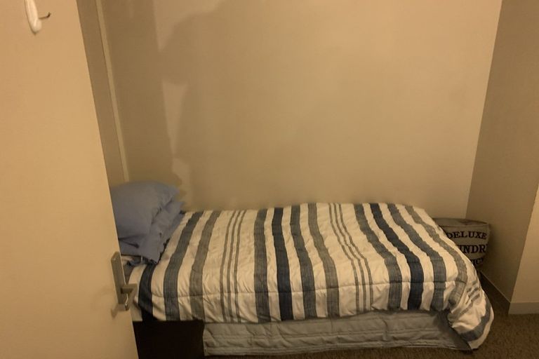 Photo of property in Gerondis Bldg Apartments, 211/60 Willis Street, Wellington Central, Wellington, 6011