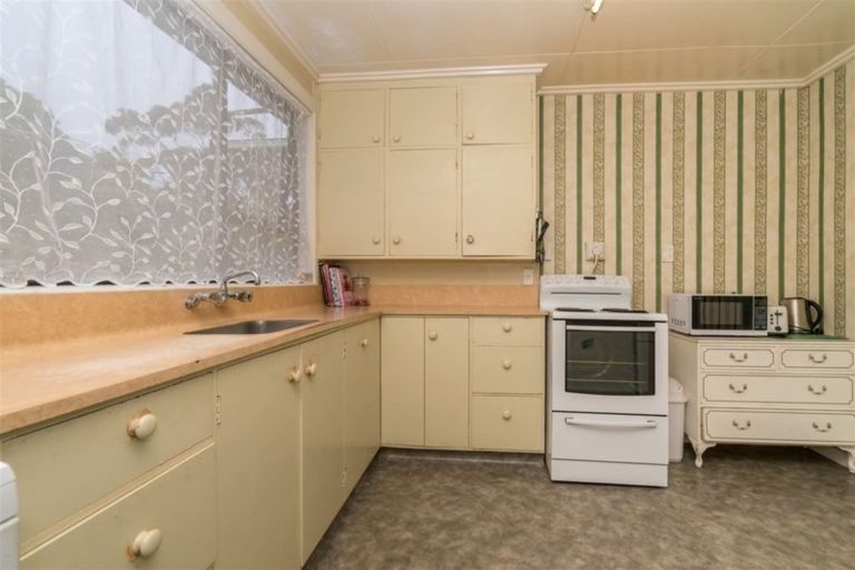 Photo of property in 13 Monowai Road, Ravensbourne, Dunedin, 9022