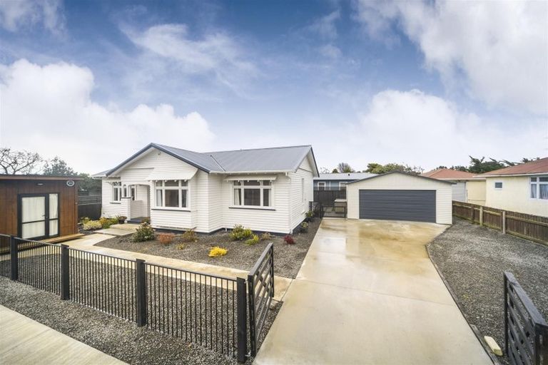 Photo of property in 42 King Street, Marton, 4710