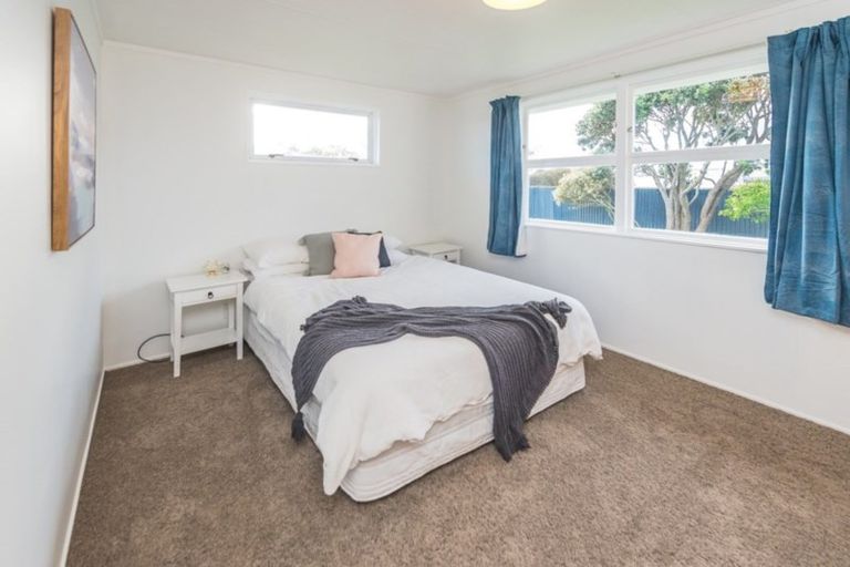 Photo of property in 56 Lee Street, Castlecliff, Whanganui, 4501