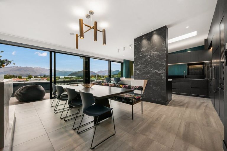 Photo of property in 9 Little Alpha Loop, Wanaka, 9305