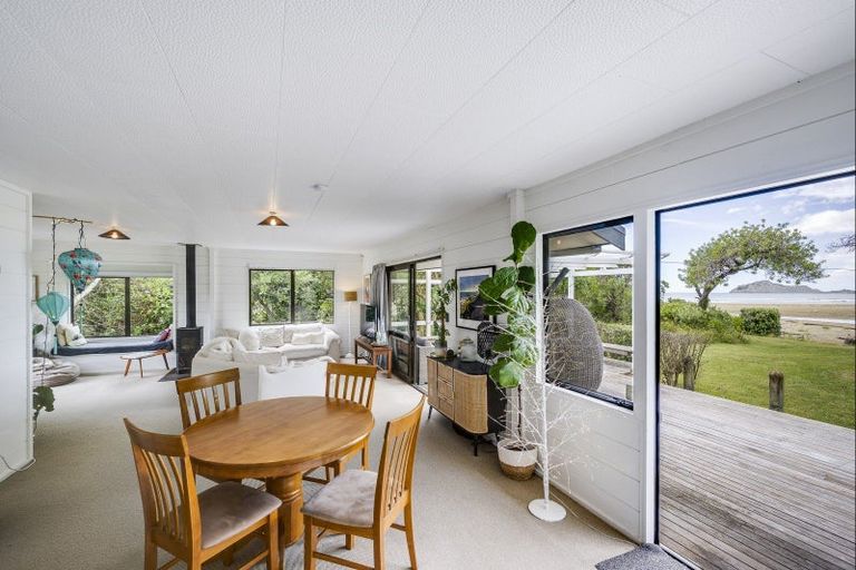 Photo of property in 106 Tiakitai Road, Waimarama, Havelock North, 4294