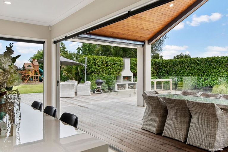 Photo of property in 3 Armstrong Way, Waiuku, 2123