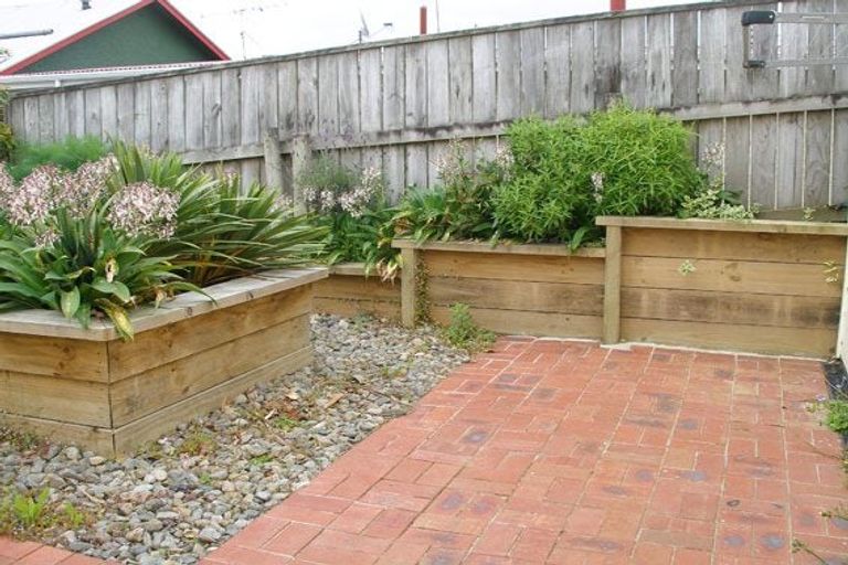 Photo of property in 10-12 Lavaud Street, Berhampore, Wellington, 6023