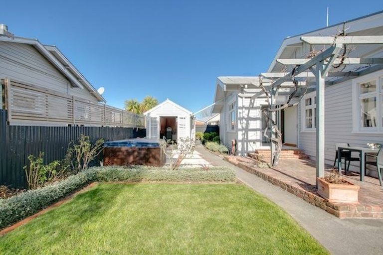 Photo of property in 815 Eaton Road, Saint Leonards, Hastings, 4120