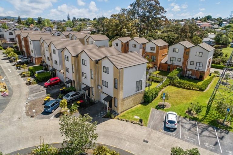 Photo of property in St Claire Village, 60/172 Mcleod Road, Te Atatu South, Auckland, 0610