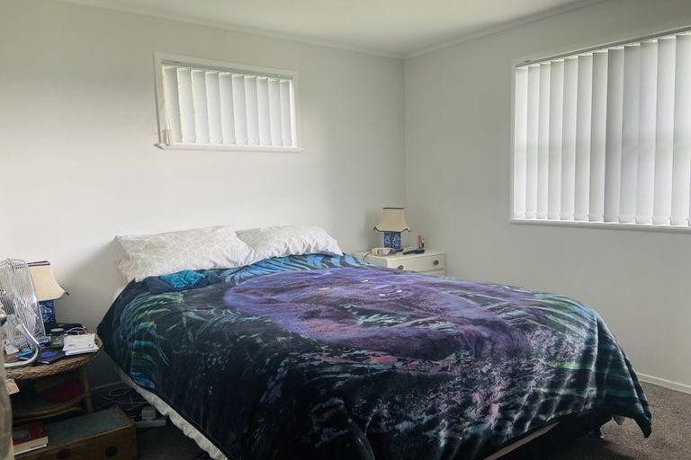 Photo of property in 13 Addington Avenue, Manurewa, Auckland, 2102