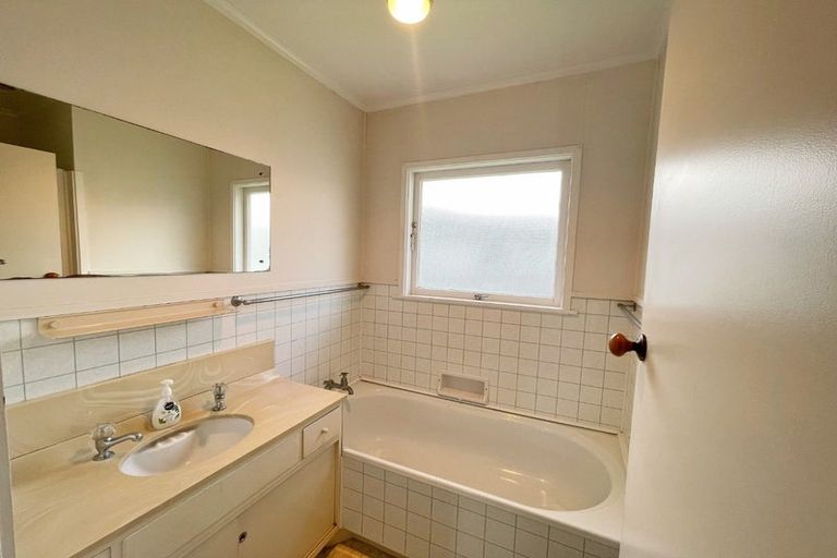 Photo of property in 2a Hazeldene Place, Opaheke, Papakura, 2113