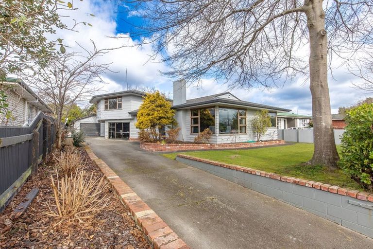 Photo of property in 8 Holdsworth Avenue, Milson, Palmerston North, 4414