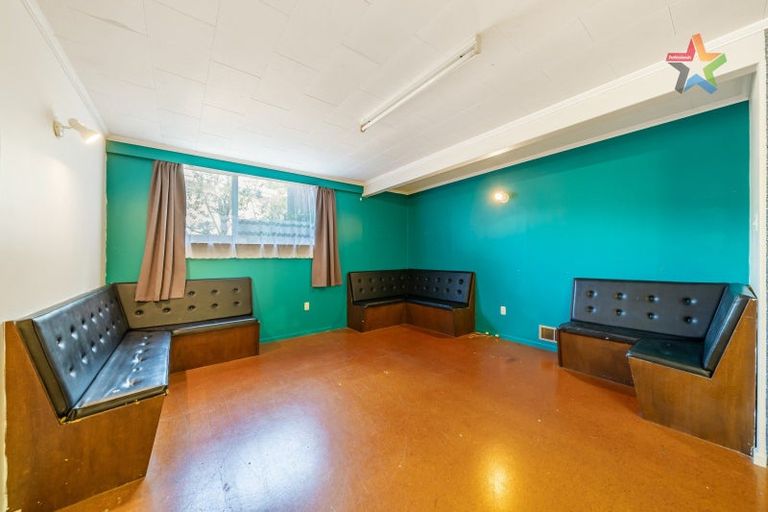 Photo of property in 111 Tirohanga Road, Tirohanga, Lower Hutt, 5010