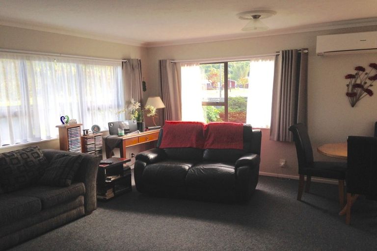 Photo of property in 6a Laredo Grove, Totara Park, Upper Hutt, 5018