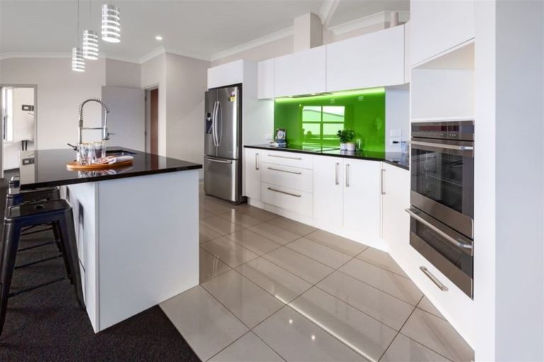 Photo of property in 34 John Burke Drive, Aotea, Porirua, 5024