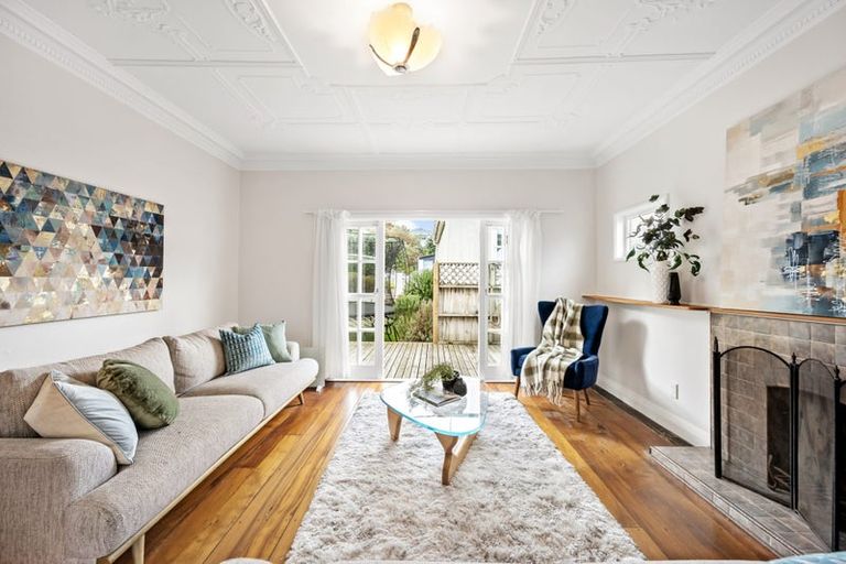 Photo of property in 7 Akatea Street, Berhampore, Wellington, 6023