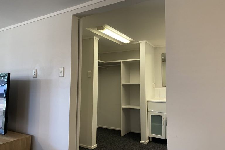 Photo of property in 22 Marie Crescent, Te Atatu South, Auckland, 0610