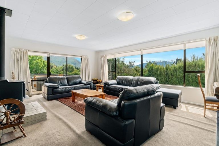 Photo of property in 17 Rimu Lane, Wanaka, 9305