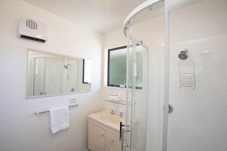 Photo of property in 7 Pioneer Drive, Lake Tekapo, 7999