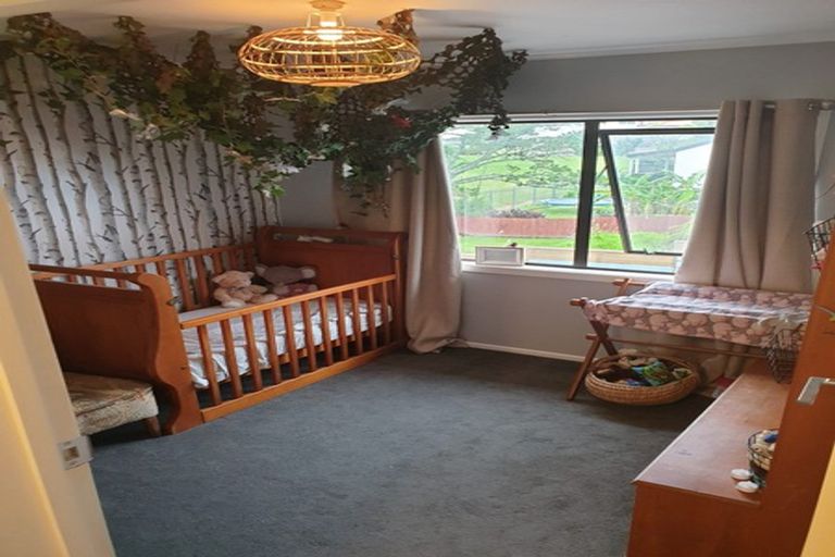 Photo of property in 1/35 St Leonards Road, Kelston, Auckland, 0602