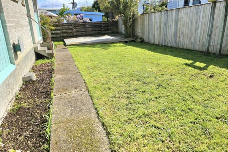 Photo of property in 259b Stokes Valley, Stokes Valley, Lower Hutt, 5019