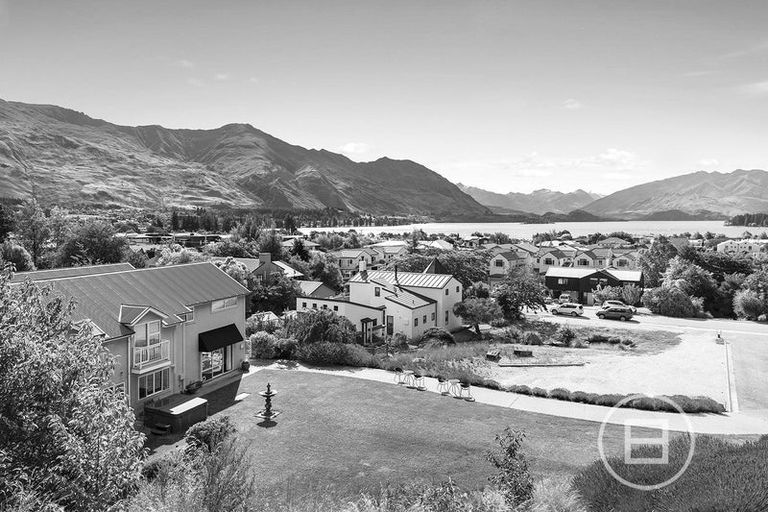Photo of property in 16 Tenby Street, Wanaka, 9305