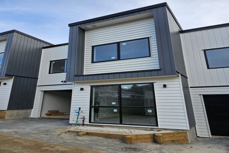 Photo of property in 16c Pah Road, Papatoetoe, Auckland, 2025