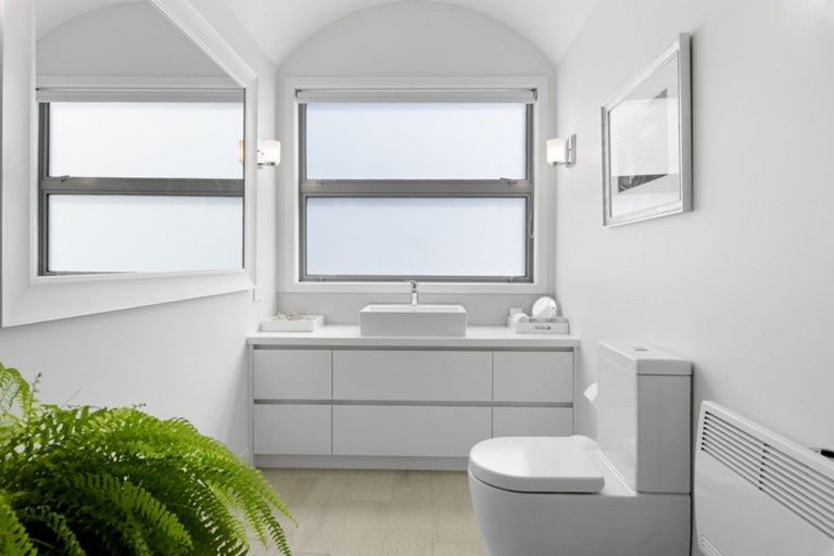 Photo of property in 20b Marellen Drive, Red Beach, 0932